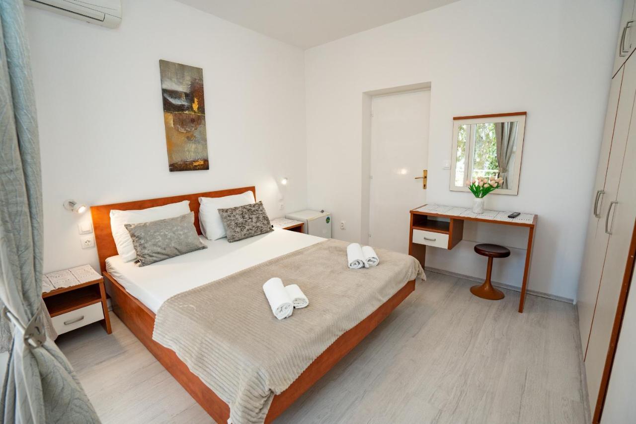 Rooms Magnolia With Pool 诺瓦利娅 外观 照片