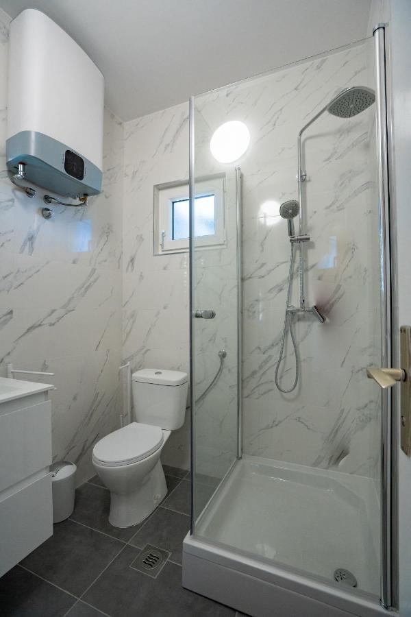 Rooms Magnolia With Pool 诺瓦利娅 外观 照片