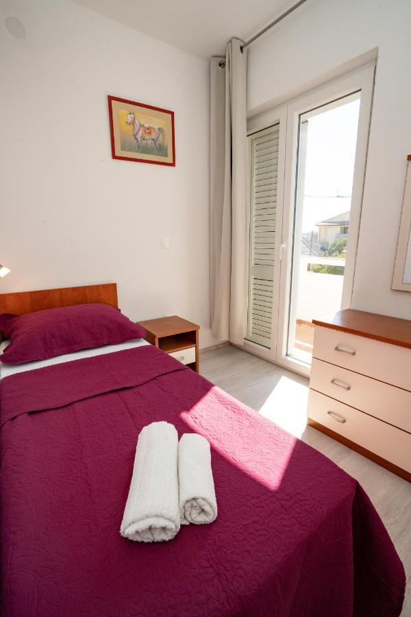 Rooms Magnolia With Pool 诺瓦利娅 外观 照片
