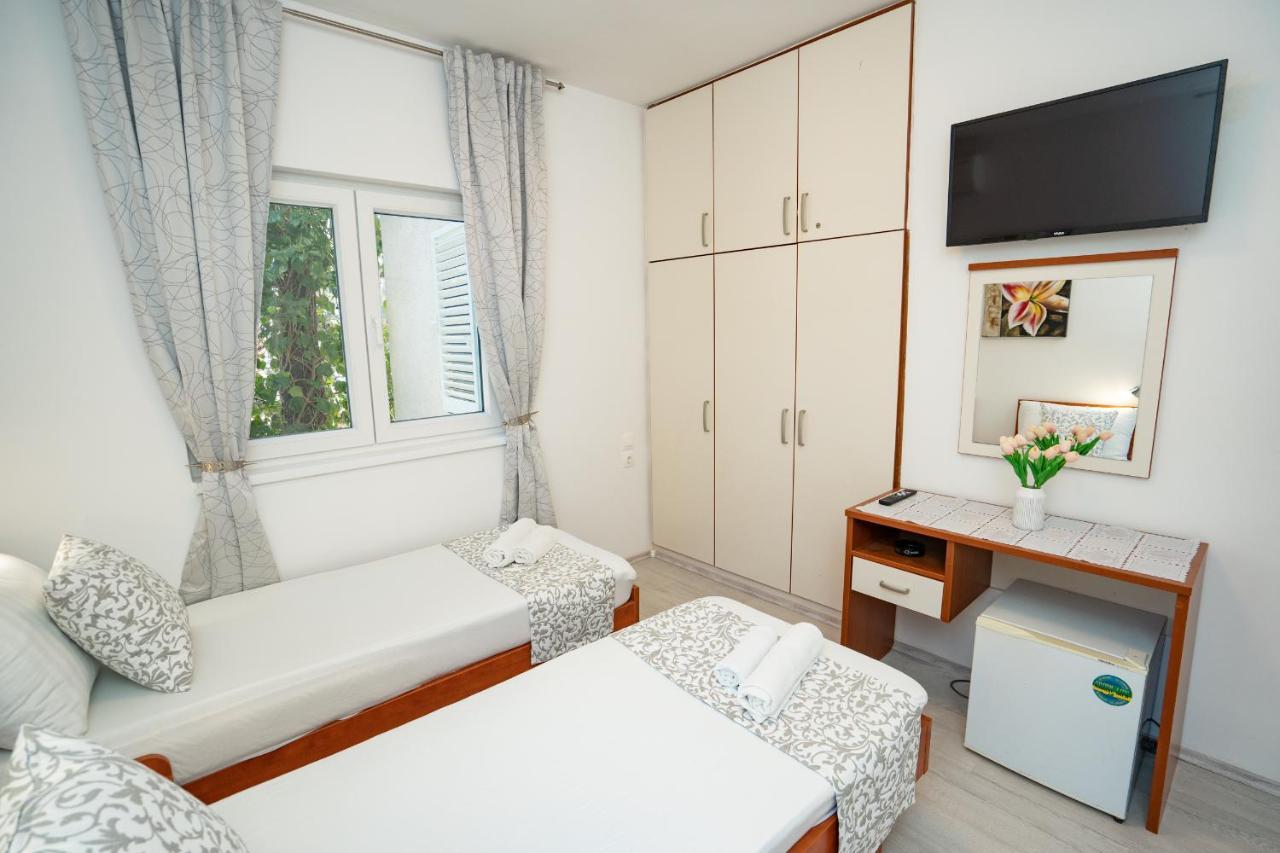 Rooms Magnolia With Pool 诺瓦利娅 外观 照片