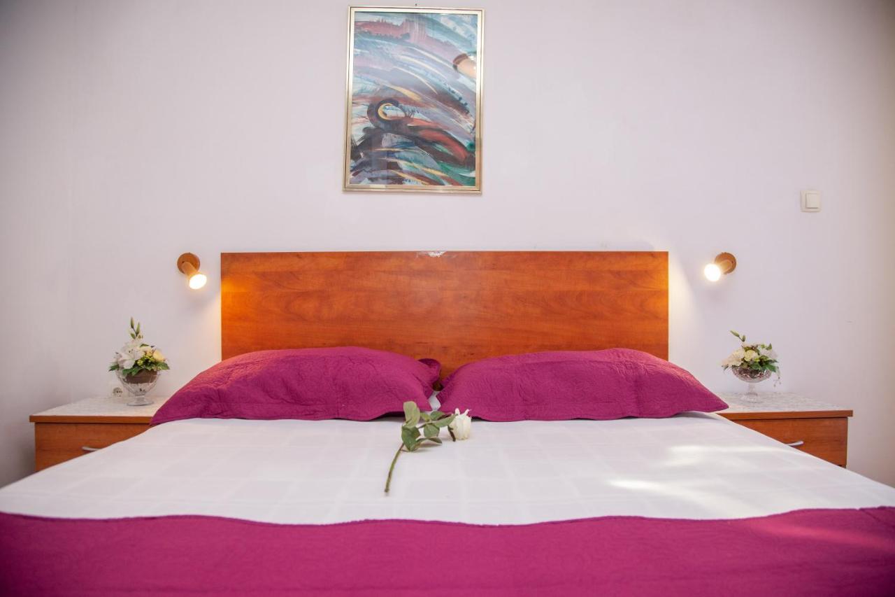 Rooms Magnolia With Pool 诺瓦利娅 外观 照片
