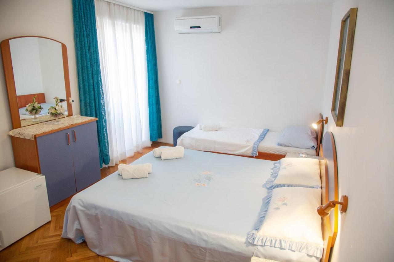 Rooms Magnolia With Pool 诺瓦利娅 外观 照片