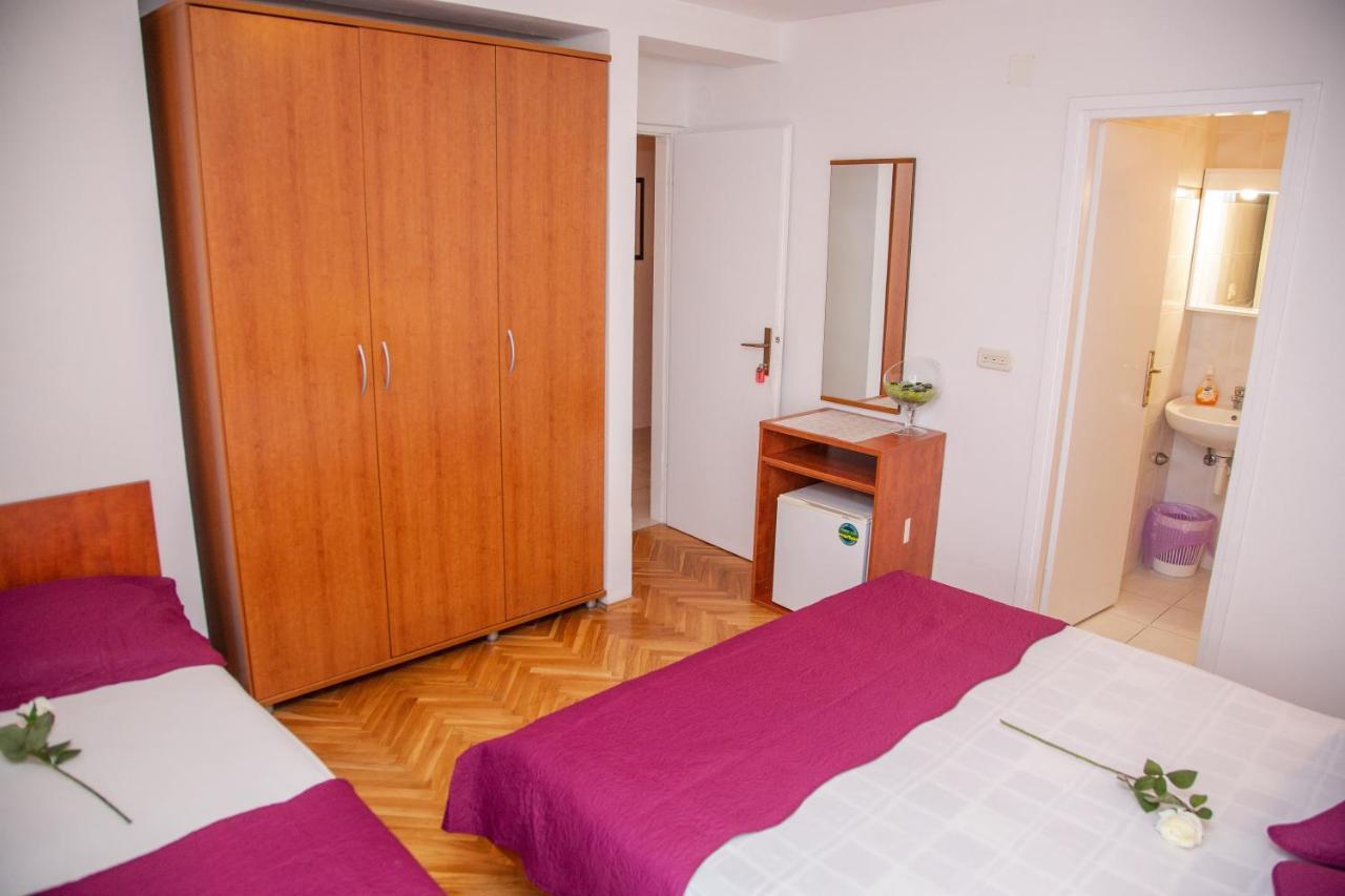 Rooms Magnolia With Pool 诺瓦利娅 外观 照片